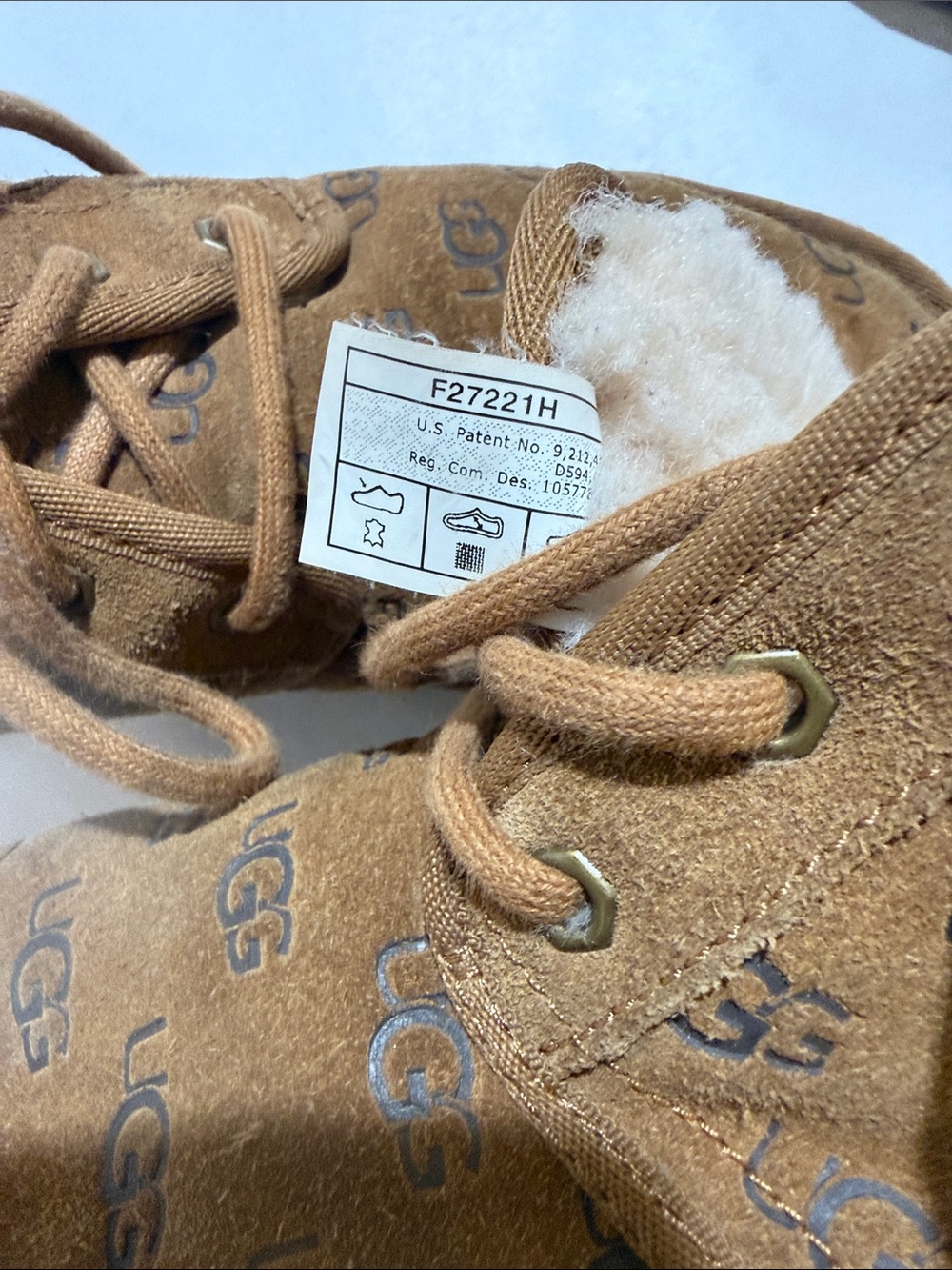 UGG Neumel Emboss Chukka Boot women’s  8 - Chestnut  Logo Suede - Picture 10 of 11